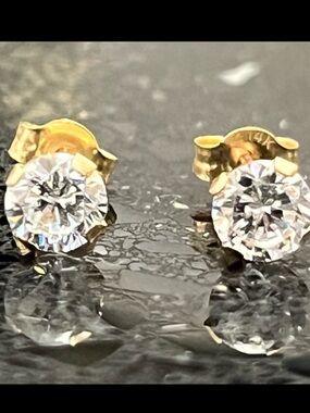 4mm 14k Solid Yellow Gold cz Diamond Stud Earrings ladies men’s jewelry pierced